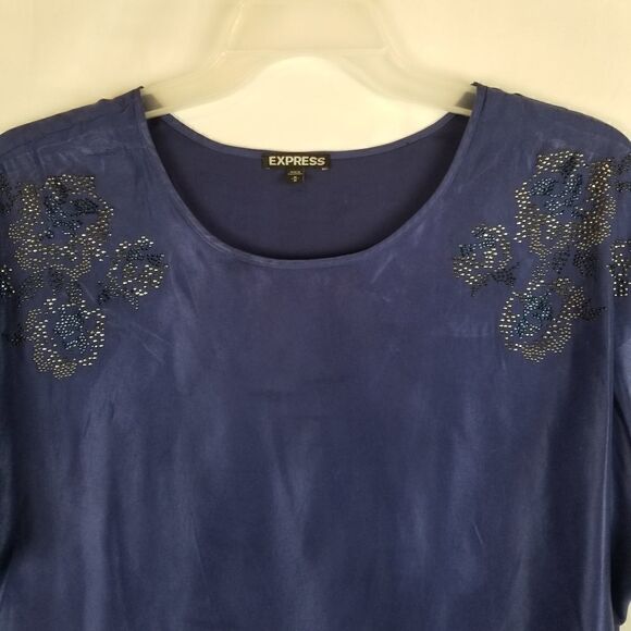 EXPRESS SIZE M. DARK BLUISH PURPLE. BLING DETAIL ON EACH SHOULDER - Picture 4 of 10